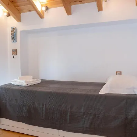 Captain's Memories Stylish Harbour Casa vacanze Chalki Town