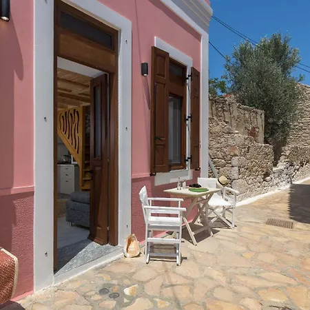 Captain's Memories Stylish Harbour Holiday home