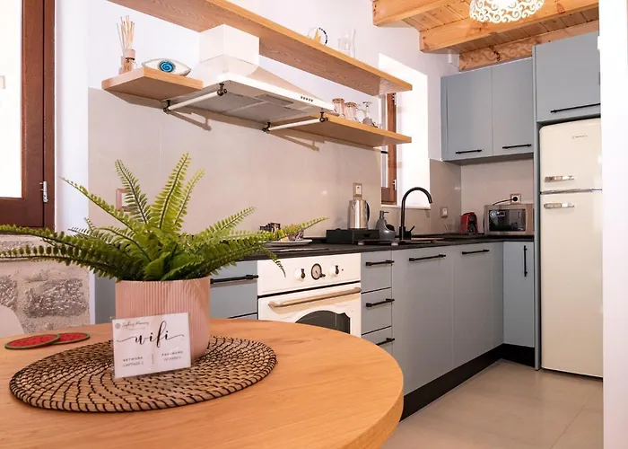 Сasa de vacaciones Captain's Memories Stylish Harbour Chalki Town