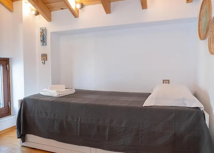 Captain's Memories Stylish Harbour Сasa de vacaciones Chalki Town