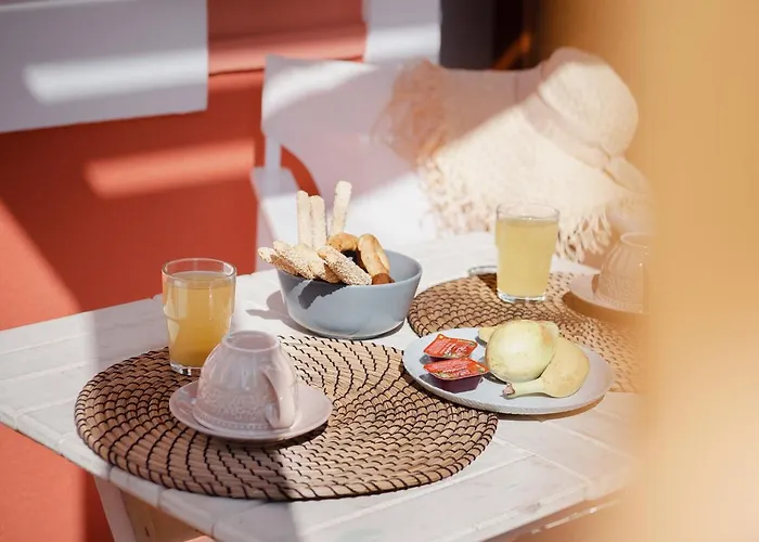 Captain's Memories Stylish Harbour Vakantiehuis Chalki Town